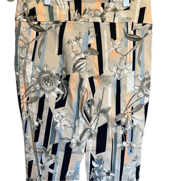 Lisette L Montreal Slim Ankle Pant Passion Floral Print Beige Size 8 - Picture 7 of 12